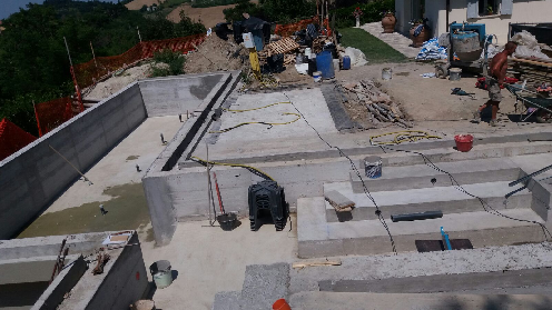 Realizzazione di nuova piscina privata in opera a Bologna colli