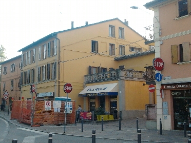 Rifacimento e rinforzo strutturale della facciata di un condominio a Riale di Zola Predosa