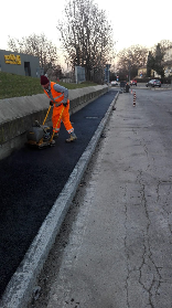 Opere stradali di rifacimento marciapiedi, attraversamenti e percorso tattili per ipovedenti a Casalecchio di Reno